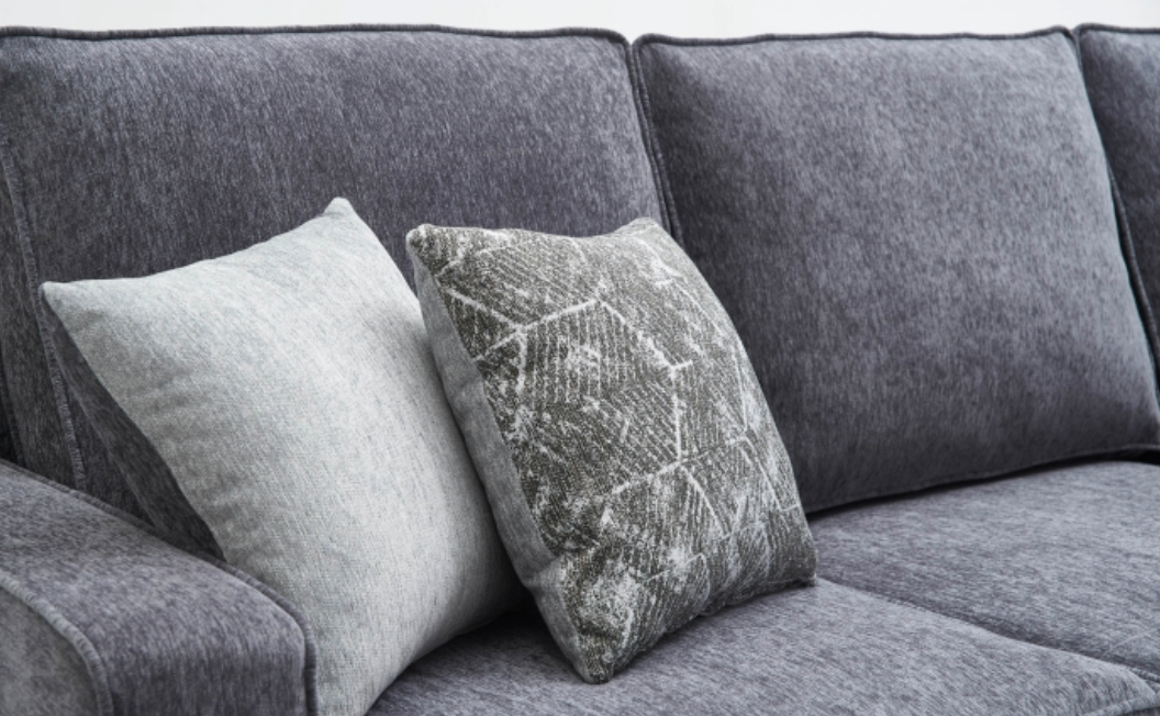 8210 DARK GRAY RHF Fabric U-Shaped Stationary Sectional Sofa w/ Chaise + Pillows