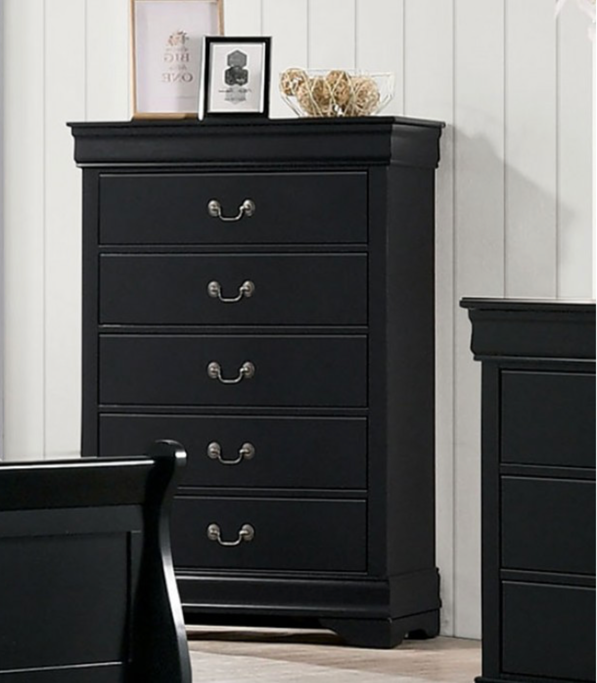 202445 - Louis Philippe 5-drawer Bedroom Chest White
